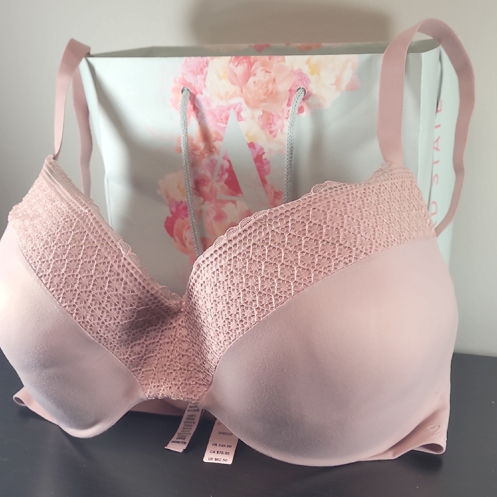 Victoria's Secret Pink Lace Bra Intimates